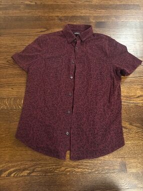 Express- Mens Red and Black Hirt- Medium
